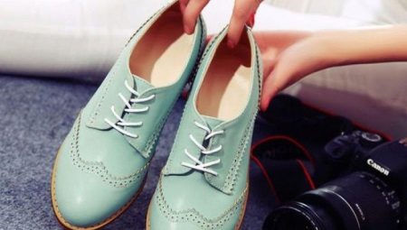 Women's Oxfords