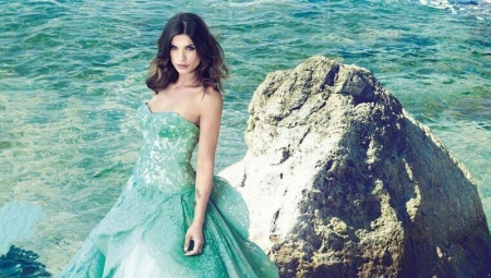 Turquoise color in clothes