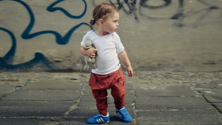 Kids Velcro Sneakers