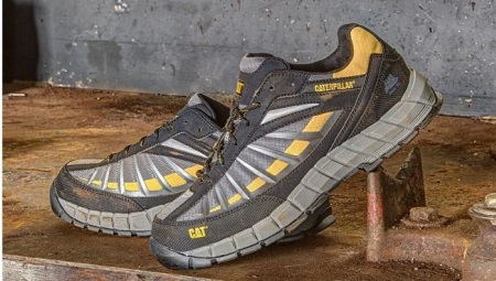 Sneakers CAT (Caterpillar)