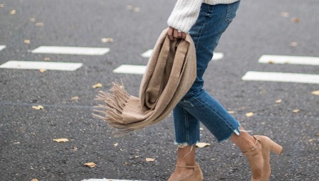 Sabates de taló de cuir