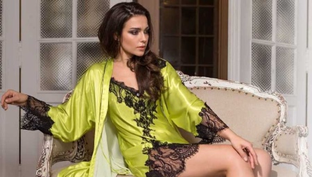 رداء حمام ميا ميا