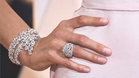 Bracelets with diamonds