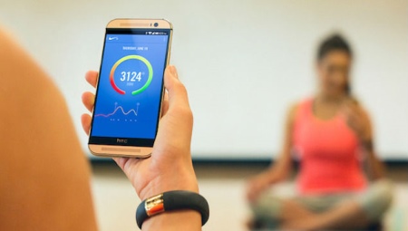 สร้อยข้อมือ Nike Fitness