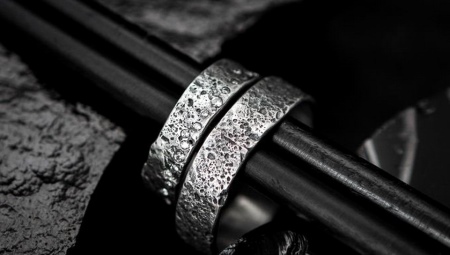 Silver wedding rings