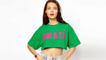 How to make a top out of a T-shirt?