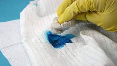 How to remove felt-tip pen from clothes?