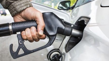 How to remove diesel fuel from clothes at home?