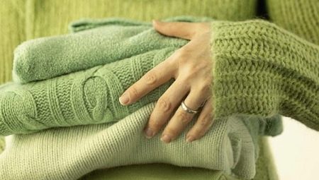 How to wash woolen things?