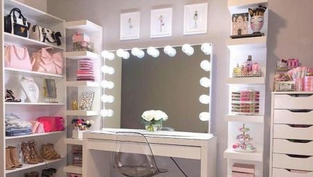 How to choose a makeup mirror?