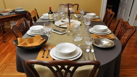 Table setting rules for dinner