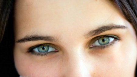 Tief sitzende Augen: Beschreibung und Make-up-Tipps