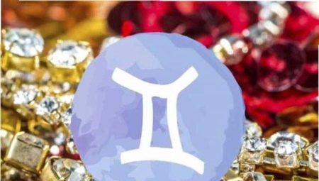 Choosing a stone for a twin man