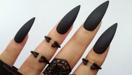 Manicura negra a les ungles llargues: idees de disseny interessants i de moda