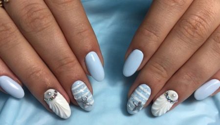 Ideas for design of manicure on the sea.
