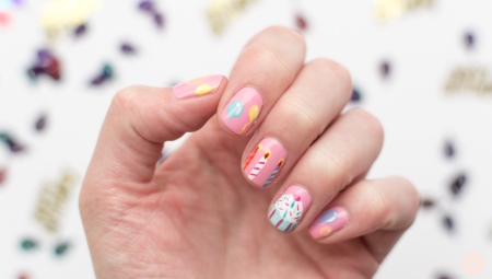 How to choose a birthday manicure?