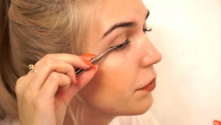 How to remove extended eyelashes with oil?