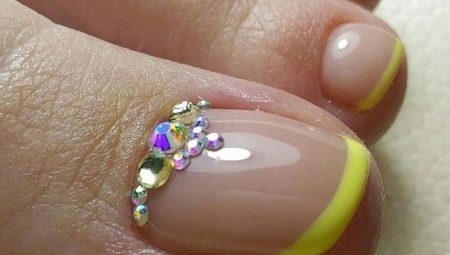 Beautiful pedicure jacket with rhinestones