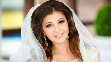 Light hairstyles for a wedding