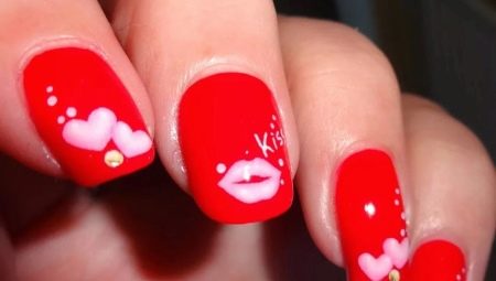 Manicure with lips: original ideas and tips for their implementation