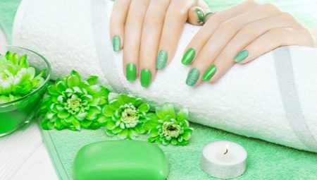Manicura verda: varietat de tons i idees de moda