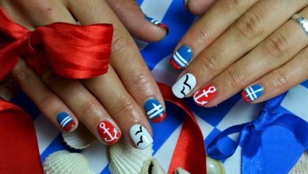 Stylish ideas of marine manicure with an anchor.