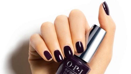 Dark manicure: design features and trends of the season