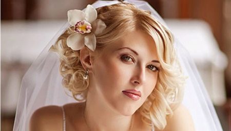 Options for beautiful bridal hairstyles