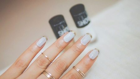 Golden French on nails: relevance and original ideas