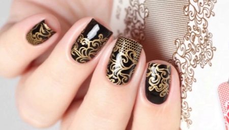 Golden manicure: trendy ideas and tips for combining colors