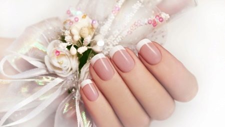 French manicure in soft colors.