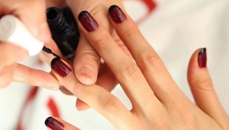 Ideas for designing a dark jacket on nails