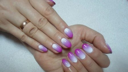 How to make a gradient on nails with gel polish?