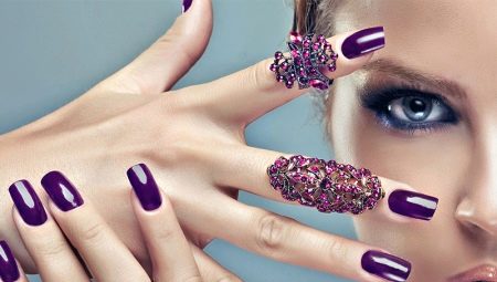 Beautiful ideas for evening manicure