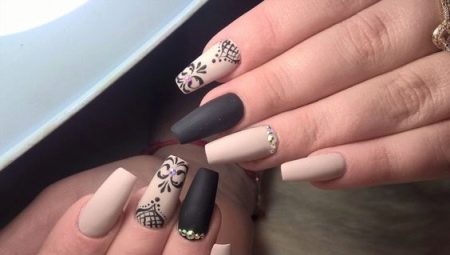 Manicura ballerina: creació de formes i idees per al disseny