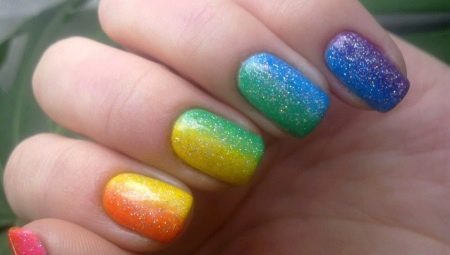 Vertical gradient on the nails