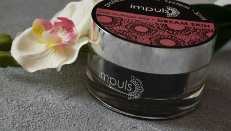 Choose a gel for nail extension