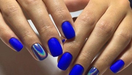 Ideas of blue manicure for short nails