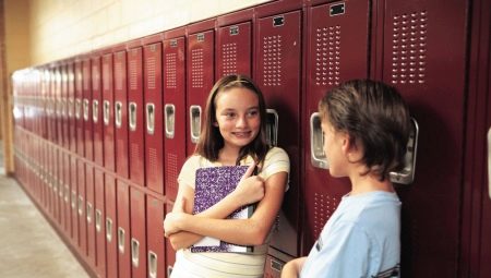 How to like a girl at school?