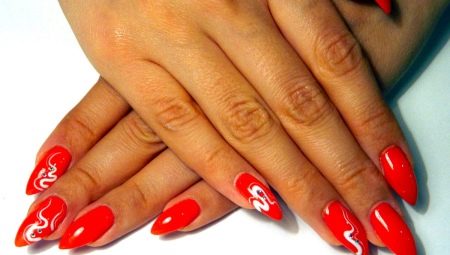 Extension nails in red