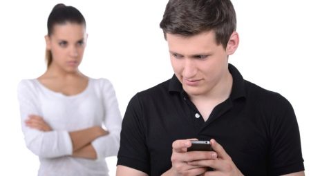 Is it worth it to cause jealousy in a girl and how best to do it?