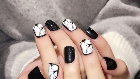Opcions de manicura en blanc i negre per a ungles curtes