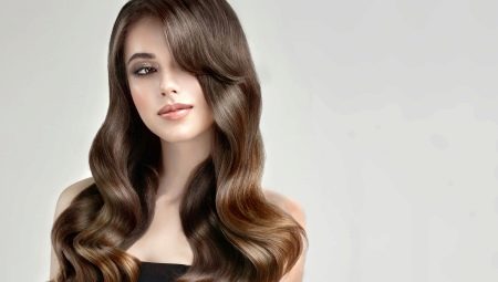 How to beautifully arrange curls on hair with bangs?