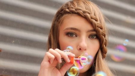 How to braid a bang?