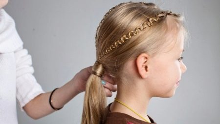 The choice of hairstyles for girls in kindergarten for every day