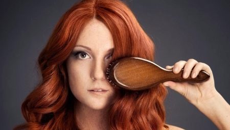 Jak umýt henu z vlasů?