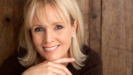 Haircuts and hairstyles for medium hair for women after 40 years