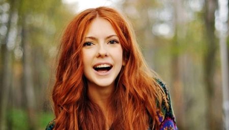 L'henné dipinge sui capelli grigi o no?