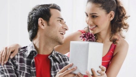 Què puc donar al meu germà per a l'any nou?