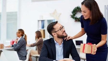 จะให้อะไรกับเพื่อนร่วมงานในวันที่ 23 กุมภาพันธ์